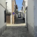 Junto Al Mirador De San Nicolas 아파트