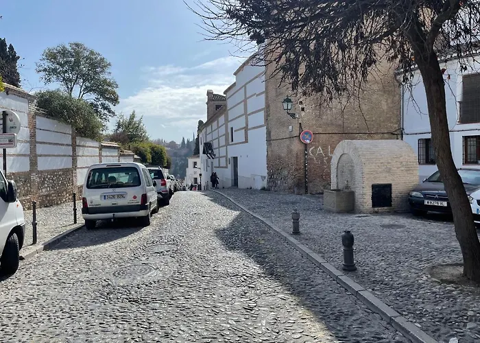 Junto Al Mirador De San Nicolas Lejlighed